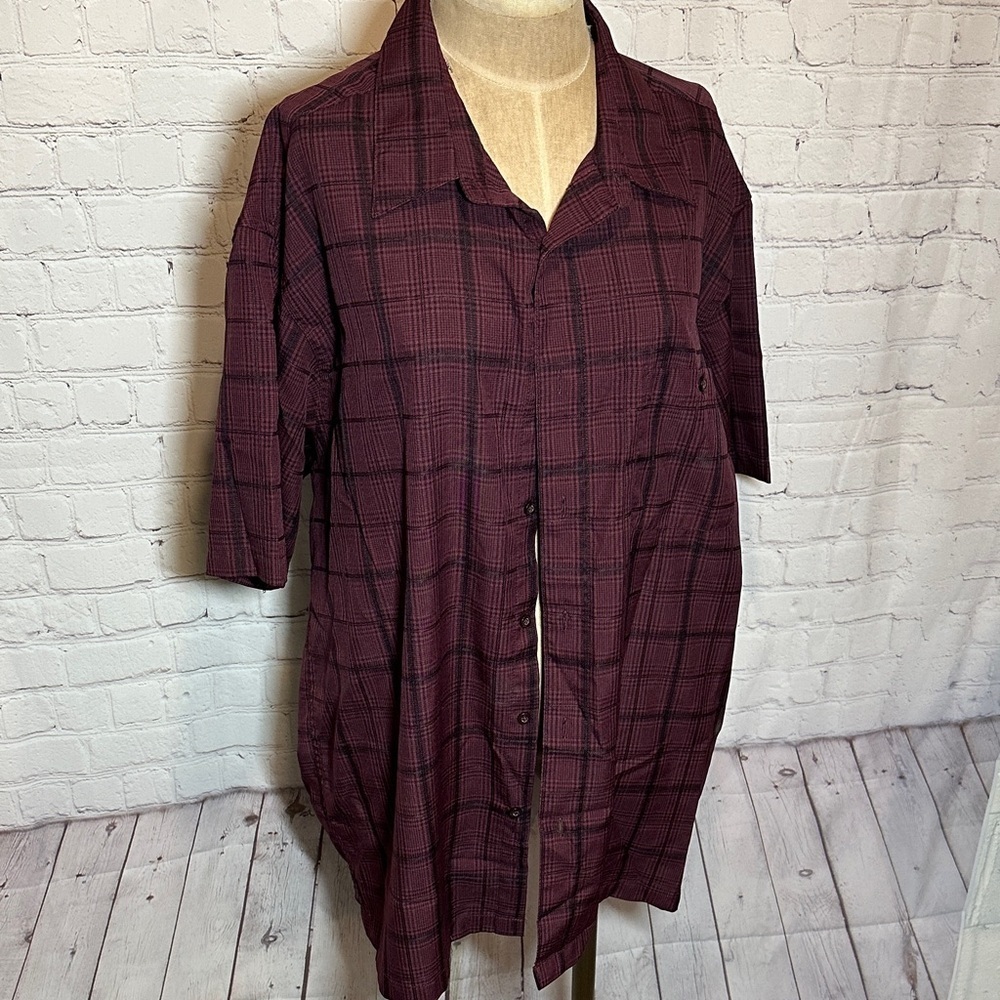 Haggar Clothing Mens XL Burgundy Black Plaid Short Sleeve Button Down Shirt